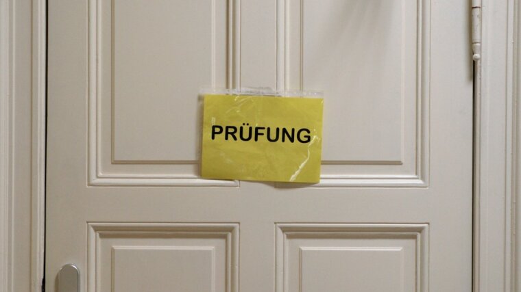 Prüfung