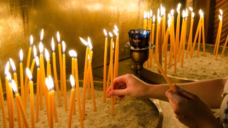 Kerzen in orthodoxer Kirche