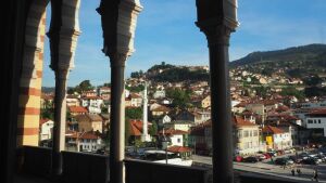 Blick aus der Vijećnica in Sarajevo