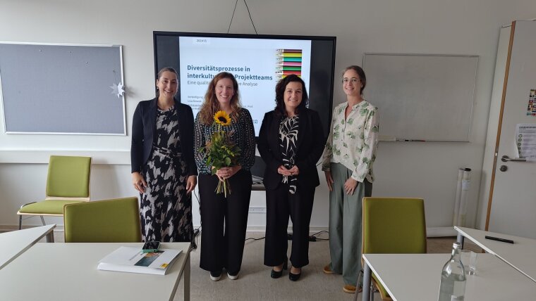 Von links nach rechts: Prof. Dr. Anke Weber (HSHL), Lisa Nowak, Prof. Dr. Daniela Gröschke, Prof. Dr. Melanie Waurich (Vorsitz)